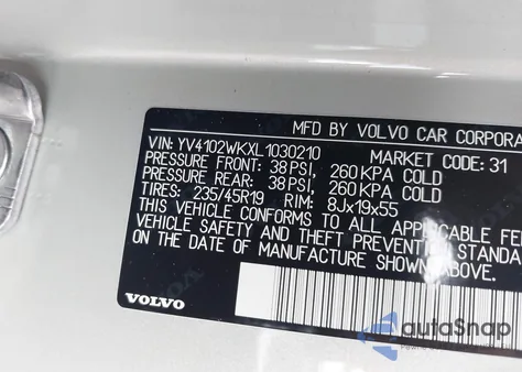 2020 Volvo V60 Cross Country T5 z USA, uszkodzony, nr VIN YV4102WKXL1030210